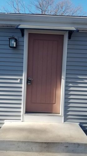 8 Deluca St, Providence RI  02919-6102 exterior