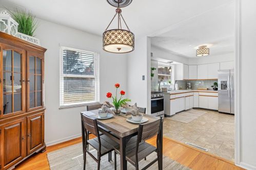 6438 Lawnside Dr, Saint Louis MO 63123-3309 exterior