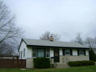 5865 31st St, Milwaukee, WI 53221-4137