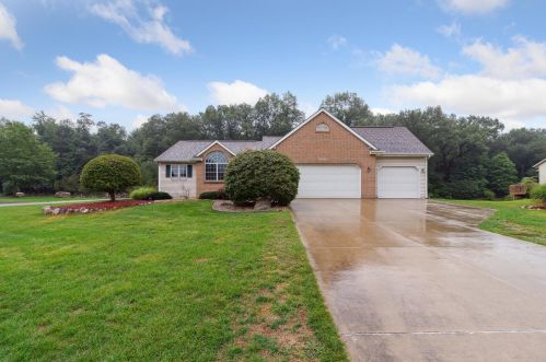 5163 Trent Ct, Kalamazoo, MI 49009-7047