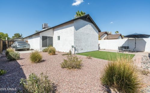 1585 Curry Dr, Chandler AZ 85224-1209 exterior