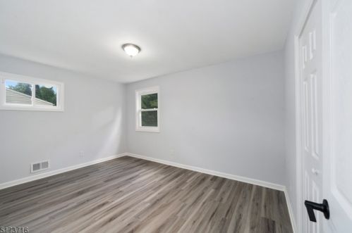 66 Lawrence Dr, Hackettstown NJ 07840-2526 exterior