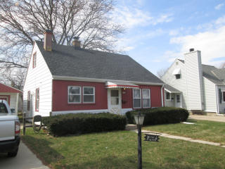 3941 71st St, Milwaukee, WI 53220-2301