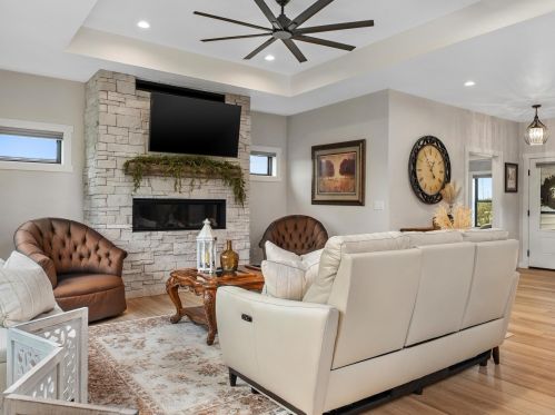 2511 Stoney Brook Ct, Manitowoc WI 54220-8640 exterior