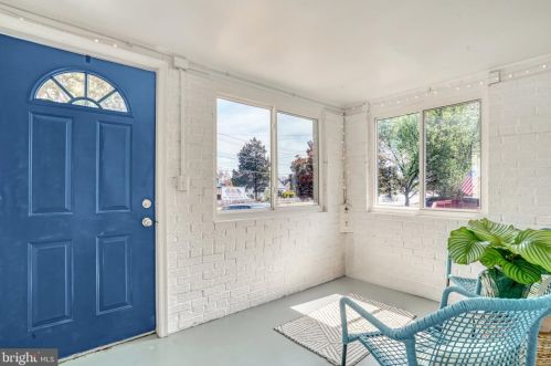 6014 Kings Hwy, Alexandria VA  22303-2232 exterior