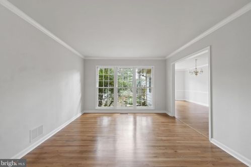 11817 Becket St, Rockville MD  20854-2123 exterior