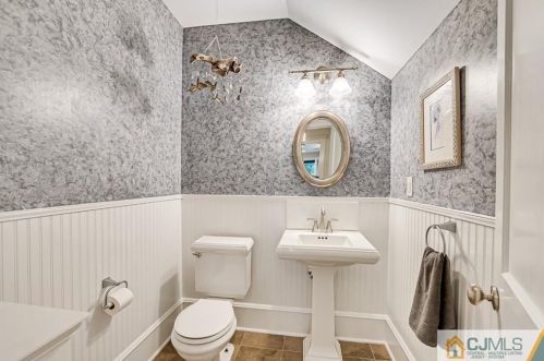 419 Middlesex Ave, Metuchen NJ 08840-1419 exterior