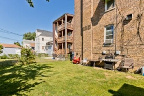 4627 Warwick Ave, Chicago IL 60641-3647 exterior