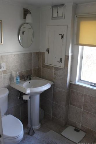 173 Scoville Hl Rd, Torrington CT 06791-1012 exterior