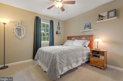 1707 Crossfield Dr, Lancaster PA 17603-6789 exterior