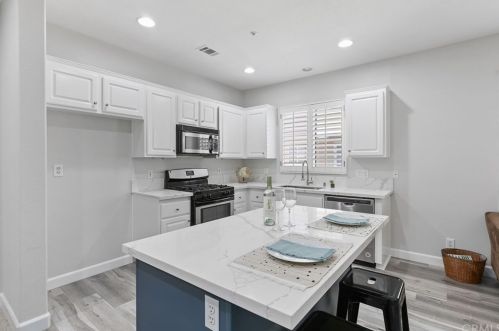 112 Brea Blvd, Brea CA 92821-5001 exterior