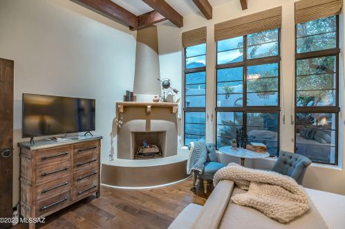 6730 Chapultapec Cir, Tucson AZ  85750-1001 exterior