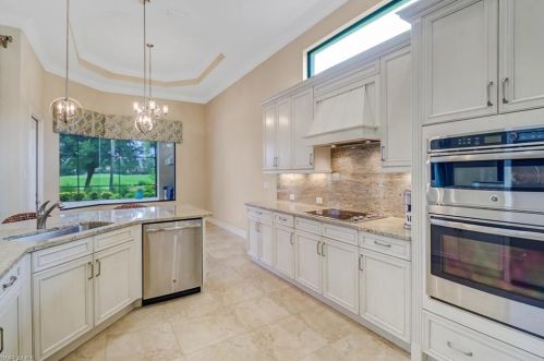 12122 Wicklow Ln, Naples FL 34120-4396 exterior