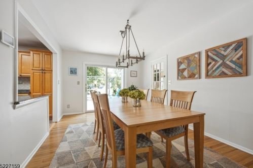 69 Sutton Dr, Berkeley Heights NJ 07922-2513 exterior