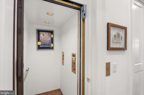 2735 Cathedral Ave, Washington DC  20008-4119 exterior