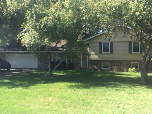 342 Pierce St, Gilberts IL  60136-9715 exterior