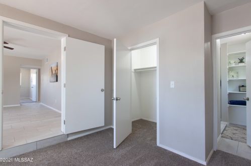 2202 Poquita Vis, Tucson AZ  85713-5128 exterior