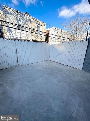 1546 Bailey St, Philadelphia PA 19146-4414 exterior