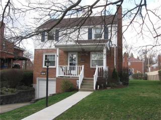 2040 Spring Valley Rd, Pittsburgh, PA 15243-1452