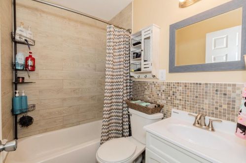 7937 Kingwood St, Saint Louis MO 63123-3554 exterior