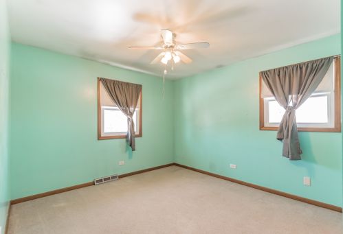 1404 Edgerton Dr, Joliet IL 60435-3745 exterior