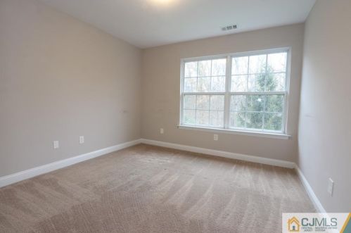 185 Nebula Rd, Piscataway NJ 08854-5441 exterior