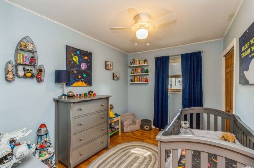 37 Evelyn Dr, Commack NY 11725-3822 exterior