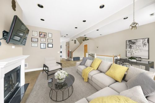 3414 Damen Ave, Chicago IL 60608-6835 exterior