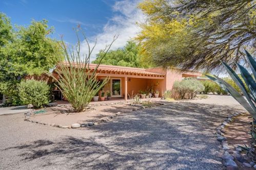 5249 18th St, Tucson, AZ 85711-4431