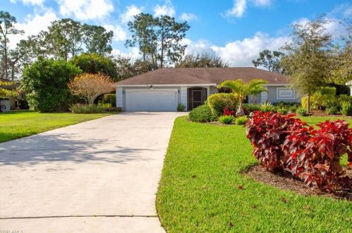 1978 Countess Ct, Naples, FL 34110-1000