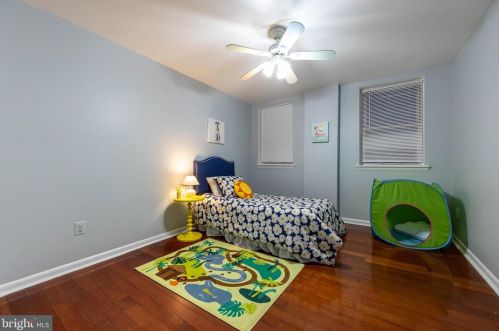 728 Christian St, Philadelphia PA 19147-3914 exterior