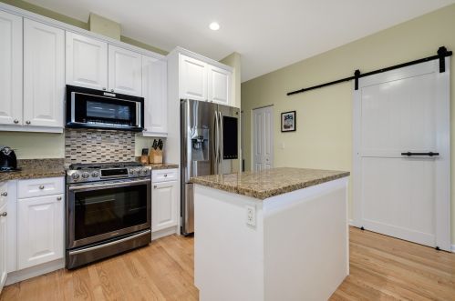 344 Scott St, Chicago IL 60610-0043 exterior