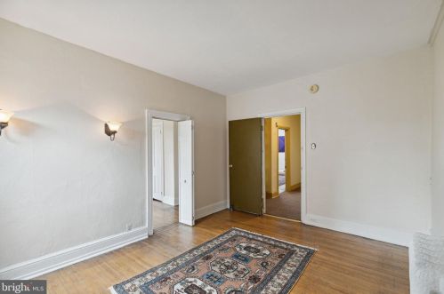 601 18 St, Philadelphia PA 19140-1013 exterior