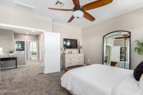 8772 Perry Park Cir, Tucson AZ 85730-1302 exterior