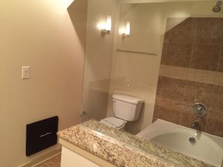 3001 Hawthorne Ave, Dallas TX  75219-1231 exterior