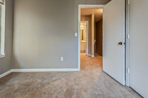 6299 Marbut Farms Ln, Lithonia GA 30058-8977 exterior