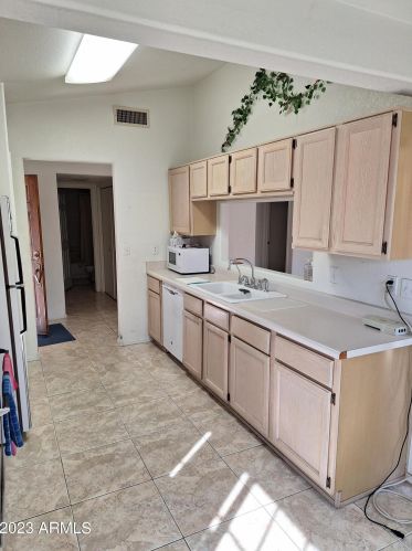 13829 42 Pl, Phoenix AZ 85050-3361 exterior