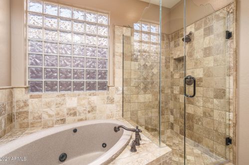 27417 60 Ln, Phoenix AZ 85035-4824 exterior