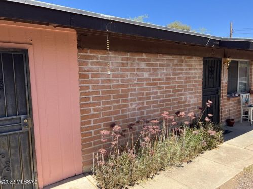 3241 Monte Vis Dr, Tucson AZ 85712-1630 exterior