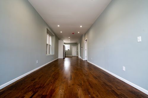 1042 Monticello Ave, Chicago, IL 60651-3916