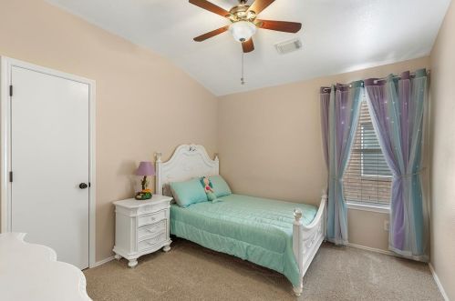 9810 Barr Spg Dr, Humble TX 77396-4228 exterior