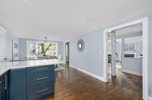 4 Mount Ave, Providence RI  02906-3410 exterior