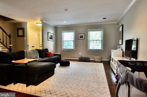 7523 Heatherton Ln, Rockville MD  20854-3232 exterior