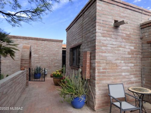 5300 Montezuma Trl, Tucson AZ  85750-1510 exterior