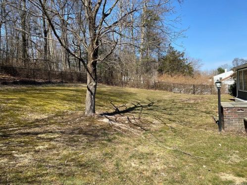 124 Cavo Dr, Poughkeepsie NY  12603-2606 exterior