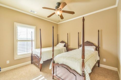 6105 Grand Marina Cir, Gainesville GA 30506-7803 exterior