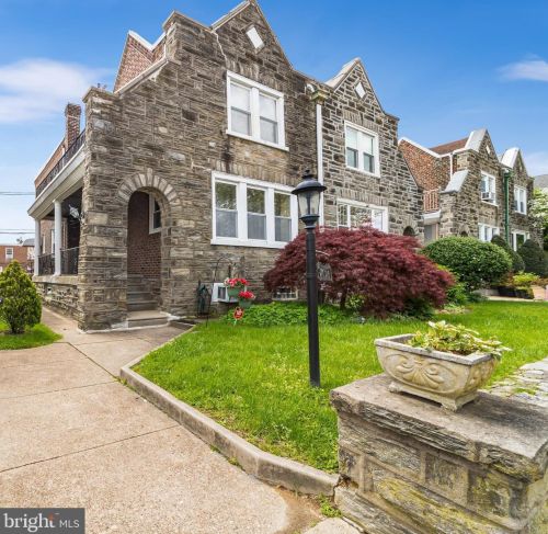 2026 Hartel Ave, Philadelphia, PA 19152-3608