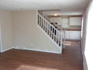 961 Hoyt Ave, Aurora IL  60506-2845 exterior