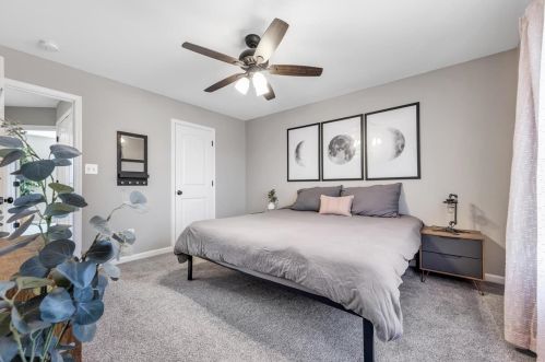 250 Village Circle Dr, Winfield MO 63389-2051 exterior