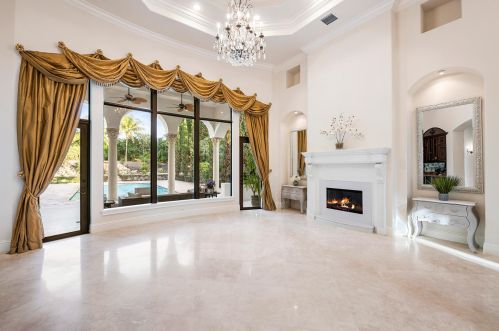 8060 Twin Lk Dr, Boca Raton FL 33496-1945 exterior